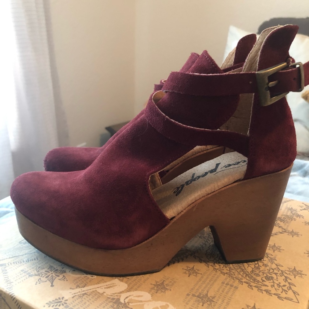 Free people clogs